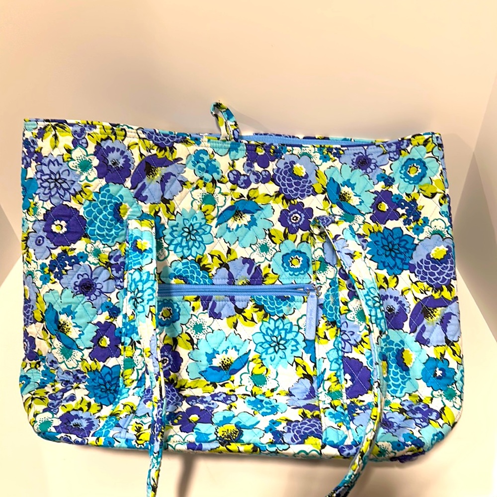 Vera Bradley quilted tote